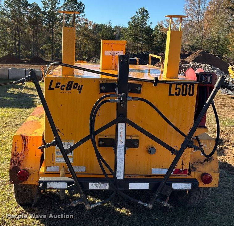 image for item OK9405 2006 LeeBoy L500 tack distributer trailer