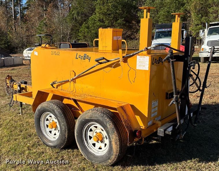 image for item OK9405 2006 LeeBoy L500 tack distributer trailer