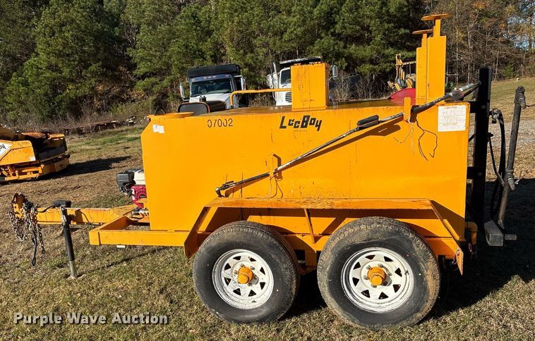 image for item OK9405 2006 LeeBoy L500 tack distributer trailer