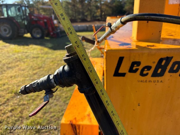 image for item OK9405 2006 LeeBoy L500 tack distributer trailer