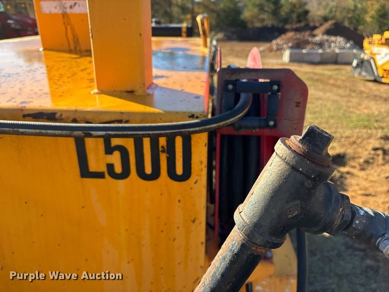 image for item OK9405 2006 LeeBoy L500 tack distributer trailer