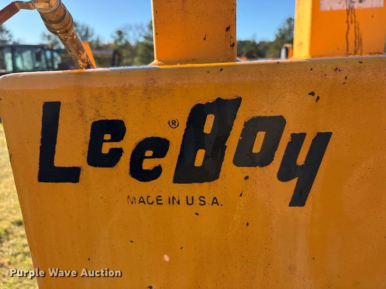 image for item OK9405 2006 LeeBoy L500 tack distributer trailer