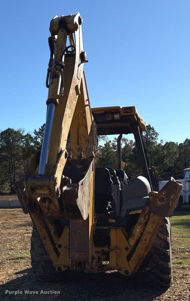 image for item OK9414 2005 Caterpillar 420D backhoe