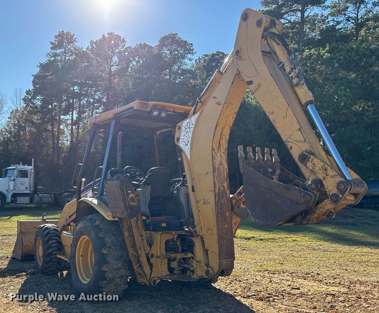 image for item OK9414 2005 Caterpillar 420D backhoe