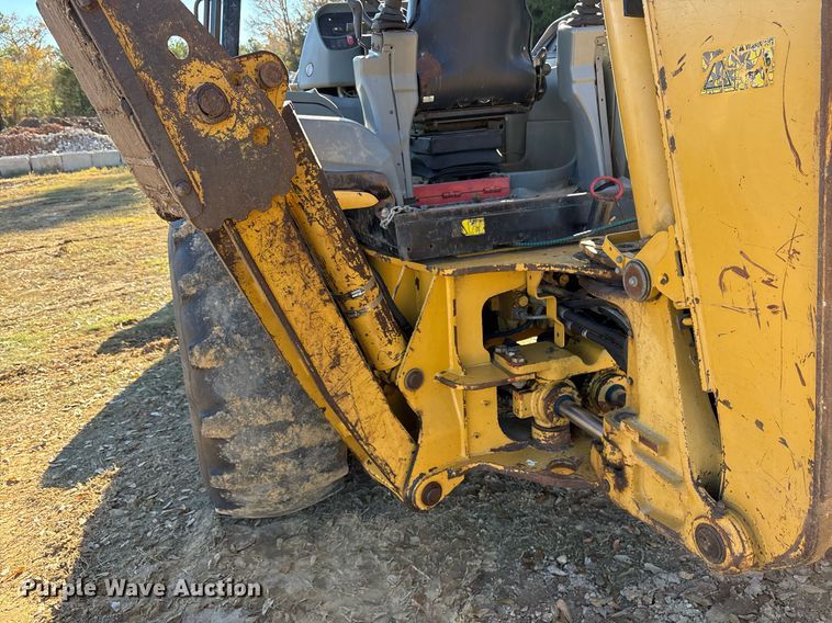 image for item OK9414 2005 Caterpillar 420D backhoe