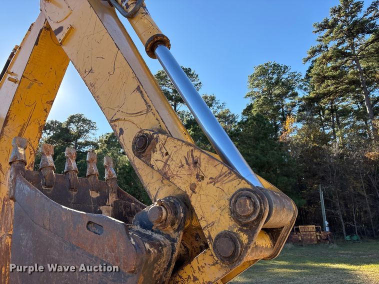 image for item OK9414 2005 Caterpillar 420D backhoe