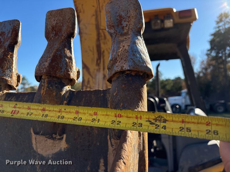 image for item OK9414 2005 Caterpillar 420D backhoe