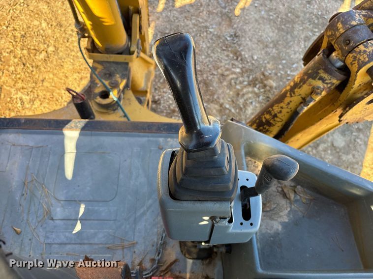 image for item OK9414 2005 Caterpillar 420D backhoe