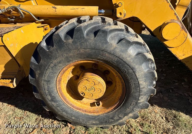 image for item OK9414 2005 Caterpillar 420D backhoe