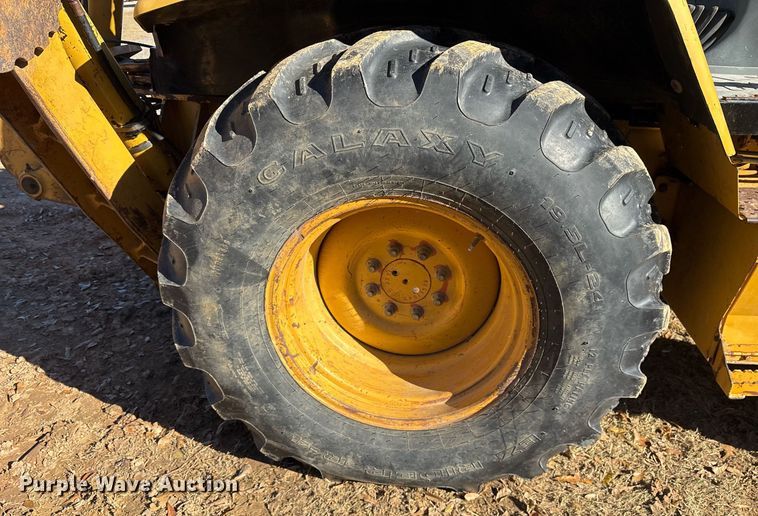 image for item OK9414 2005 Caterpillar 420D backhoe