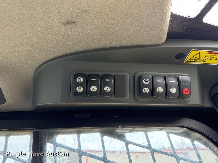 image for item OK9426 2013 Caterpillar 299D tracked skid steer loader