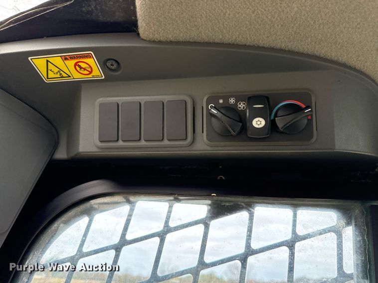 image for item OK9426 2013 Caterpillar 299D tracked skid steer loader