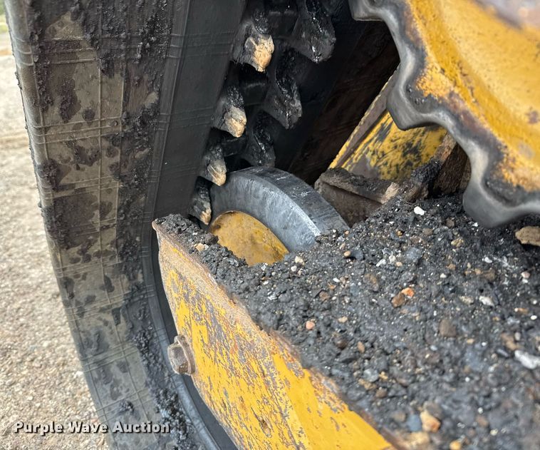 image for item OK9426 2013 Caterpillar 299D tracked skid steer loader