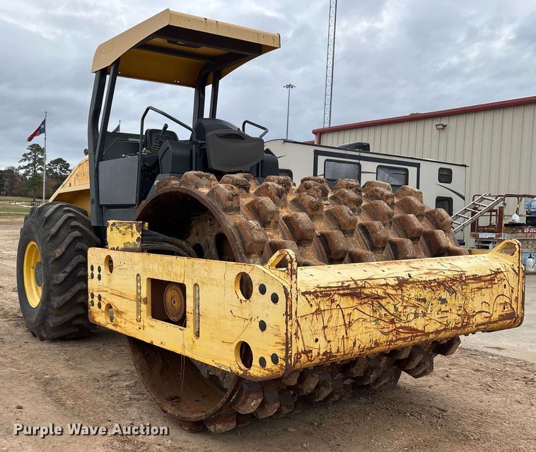 image for item OK9432 Bomag BW211PD-40 single drum roller