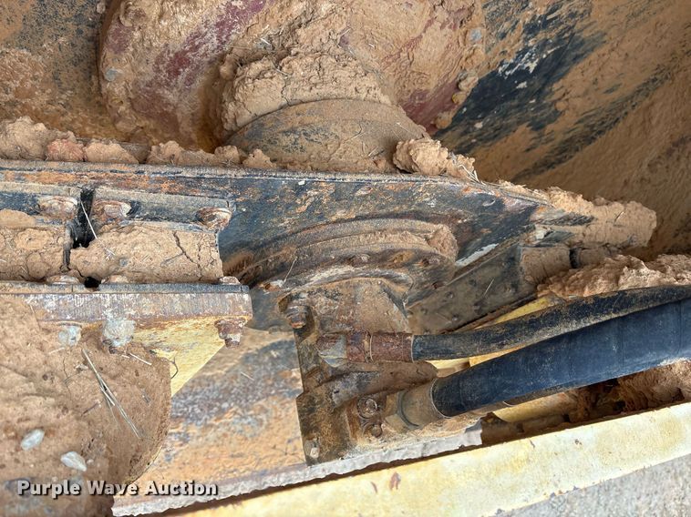 image for item OK9432 Bomag BW211PD-40 single drum roller