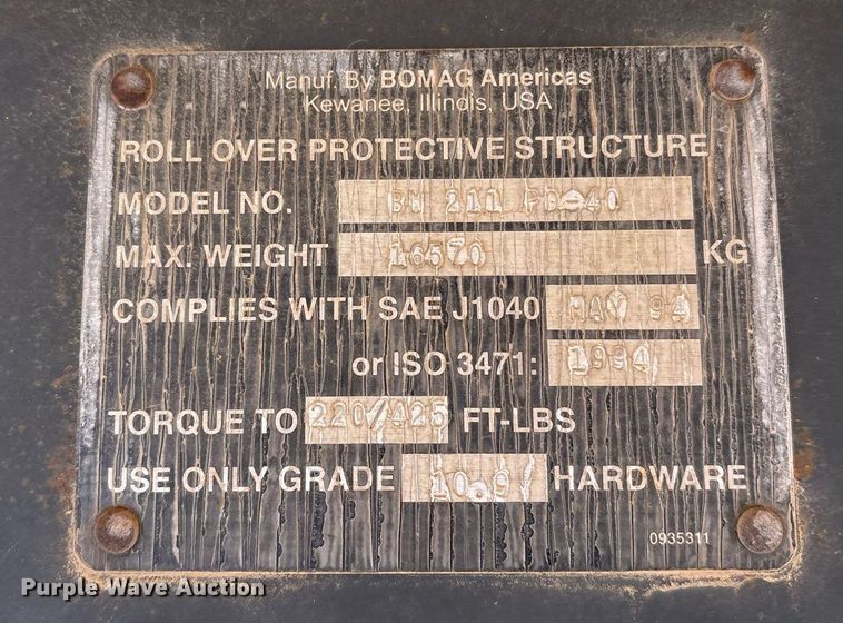 image for item OK9432 Bomag BW211PD-40 single drum roller