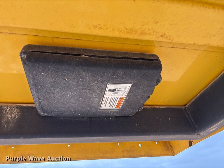 image for item OK9432 Bomag BW211PD-40 single drum roller