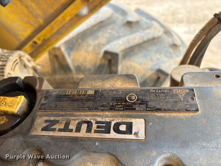 image for item OK9432 Bomag BW211PD-40 single drum roller