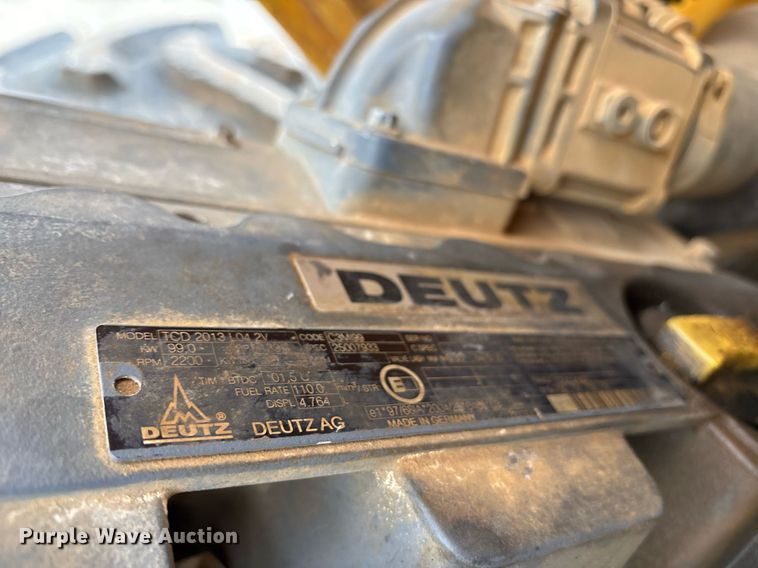 image for item OK9432 Bomag BW211PD-40 single drum roller