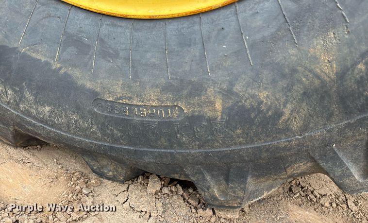 image for item OK9432 Bomag BW211PD-40 single drum roller