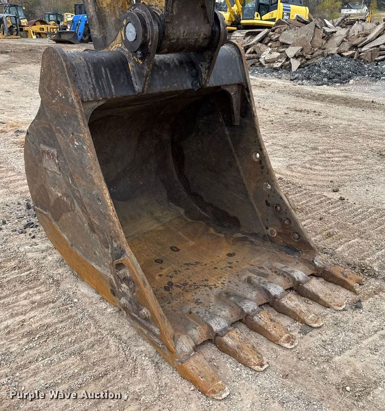 image for item OK9434 2013 Caterpillar 320E L excavator