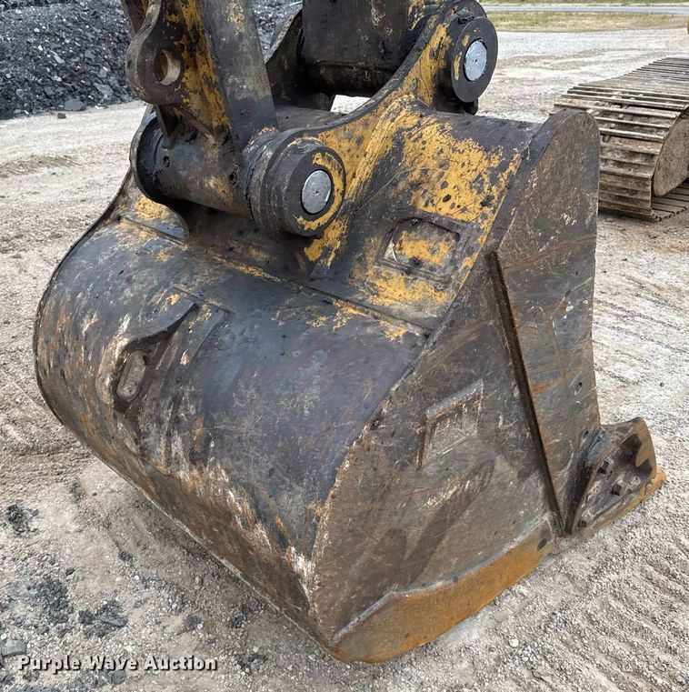 image for item OK9434 2013 Caterpillar 320E L excavator