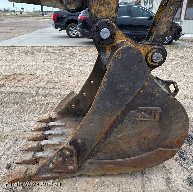 image for item OK9434 2013 Caterpillar 320E L excavator