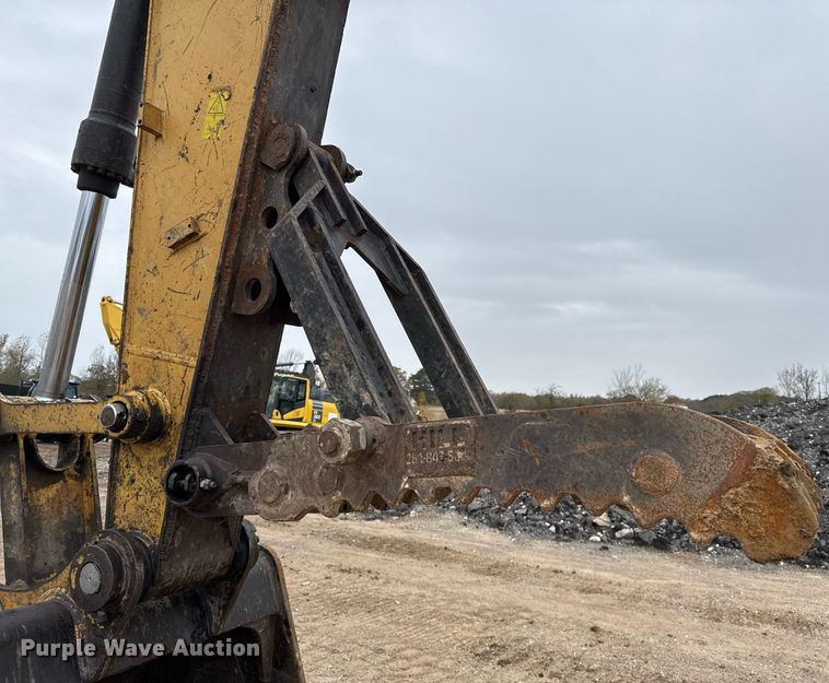 image for item OK9434 2013 Caterpillar 320E L excavator