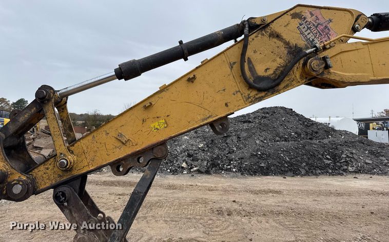 image for item OK9434 2013 Caterpillar 320E L excavator