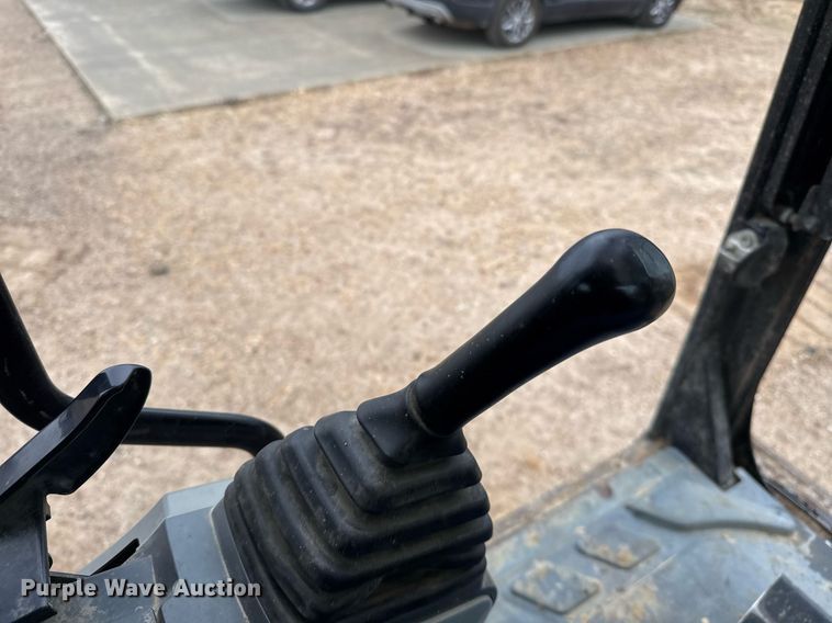 image for item OK9434 2013 Caterpillar 320E L excavator