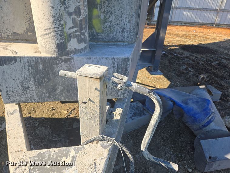 image for item YA0079 2021 Fast-Way Silow 210A1 cement silo