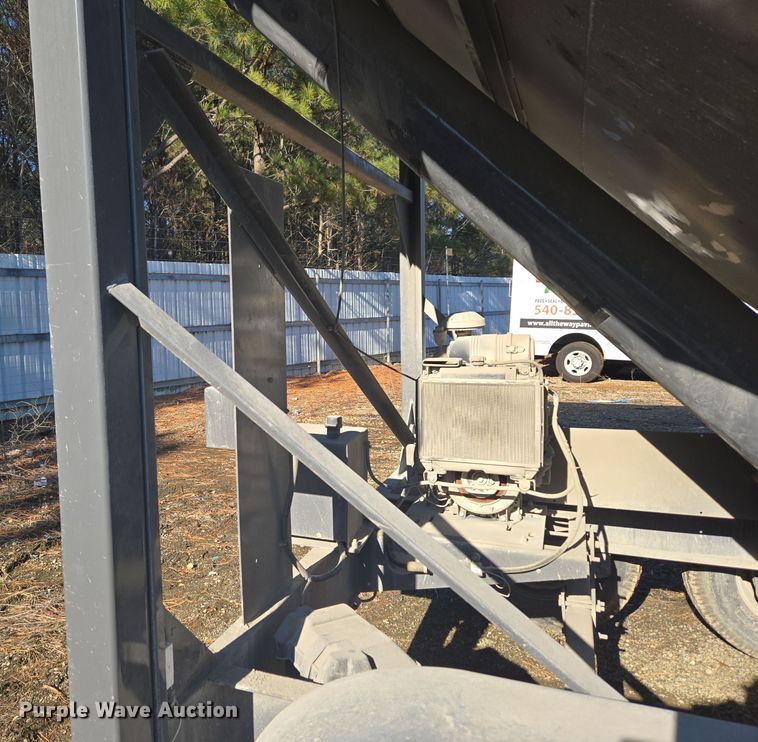 image for item YA0079 2021 Fast-Way Silow 210A1 cement silo