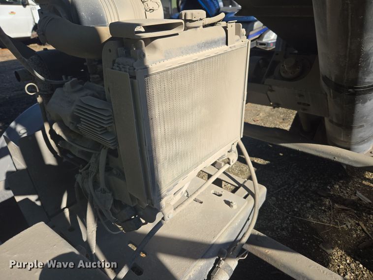 image for item YA0079 2021 Fast-Way Silow 210A1 cement silo