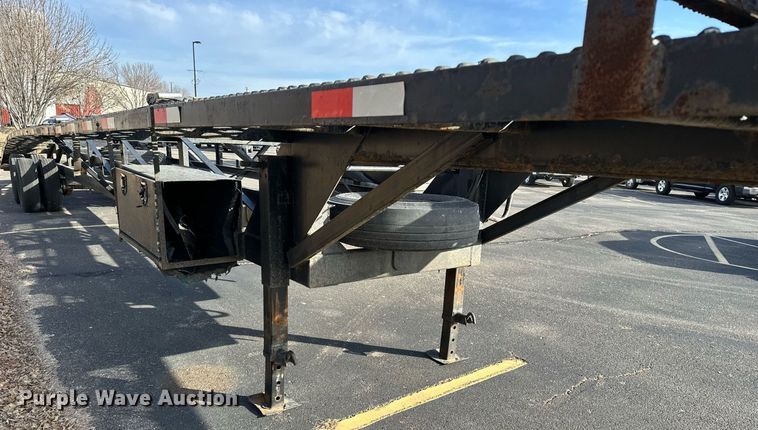 image for item DF8445 2019 Kaufman wedge car carrier