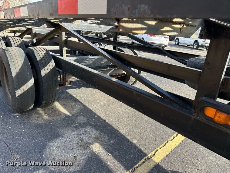 image for item DF8445 2019 Kaufman wedge car carrier