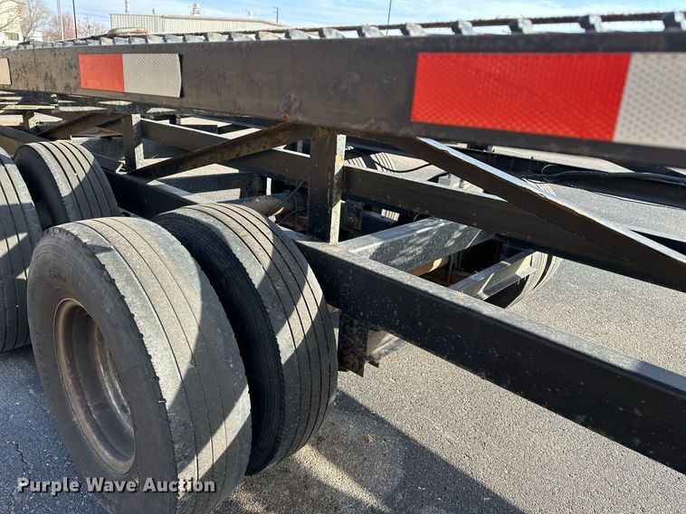 image for item DF8445 2019 Kaufman wedge car carrier