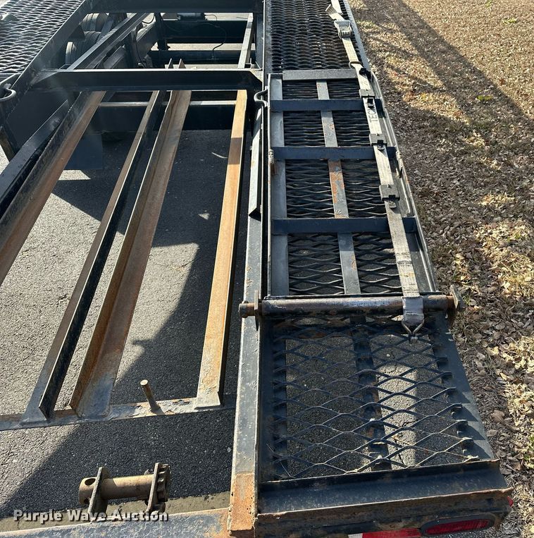 image for item DF8445 2019 Kaufman wedge car carrier