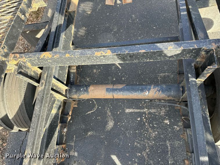 image for item DF8445 2019 Kaufman wedge car carrier