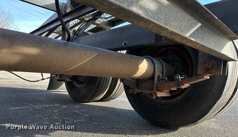 image for item DF8445 2019 Kaufman wedge car carrier