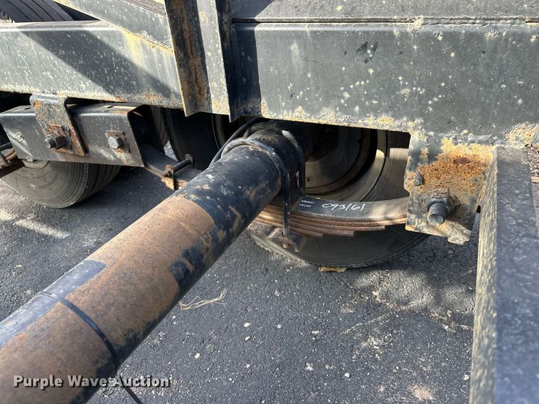 image for item DF8445 2019 Kaufman wedge car carrier