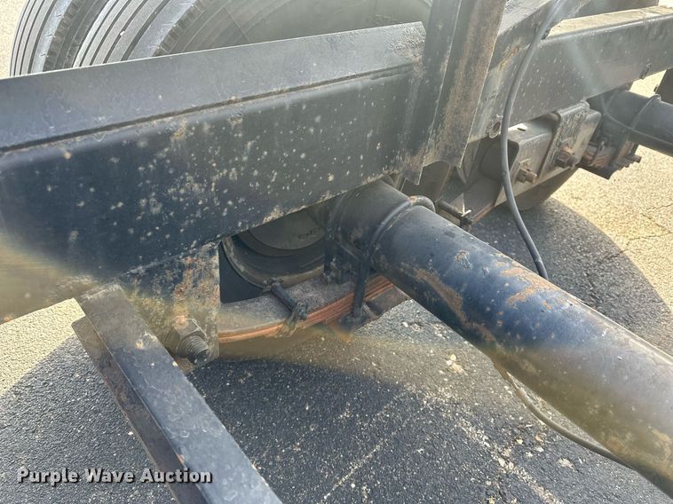 image for item DF8445 2019 Kaufman wedge car carrier