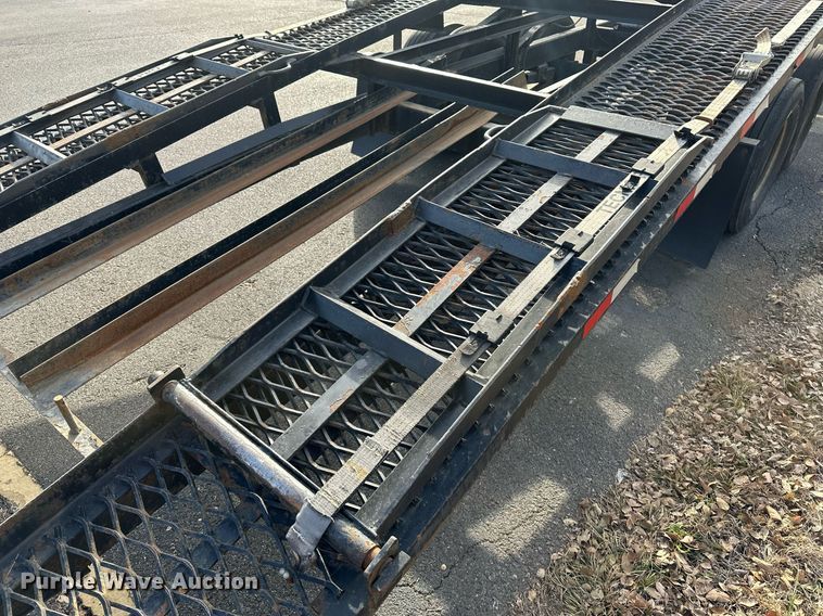 image for item DF8445 2019 Kaufman wedge car carrier