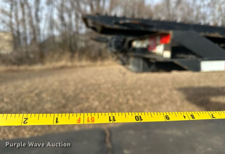 image for item DF8445 2019 Kaufman wedge car carrier