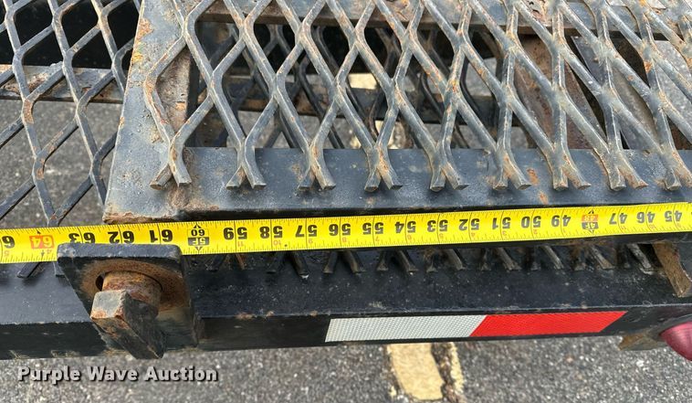 image for item DF8445 2019 Kaufman wedge car carrier