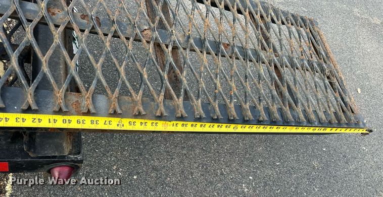 image for item DF8445 2019 Kaufman wedge car carrier