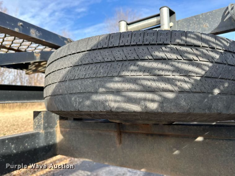 image for item DF8445 2019 Kaufman wedge car carrier