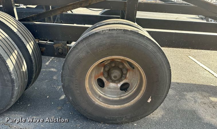 image for item DF8445 2019 Kaufman wedge car carrier