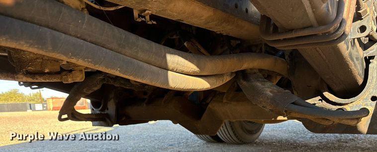 image for item DH8643 1995 International 4900 container handler truck