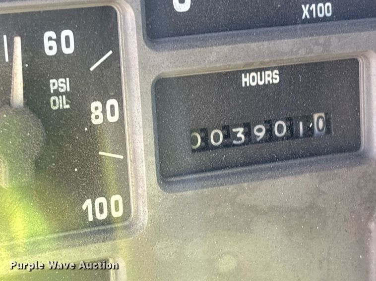 image for item DH8643 1995 International 4900 container handler truck