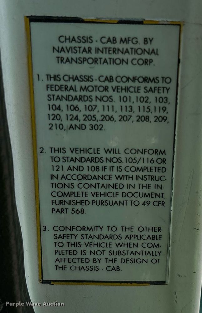 image for item DH8643 1995 International 4900 container handler truck